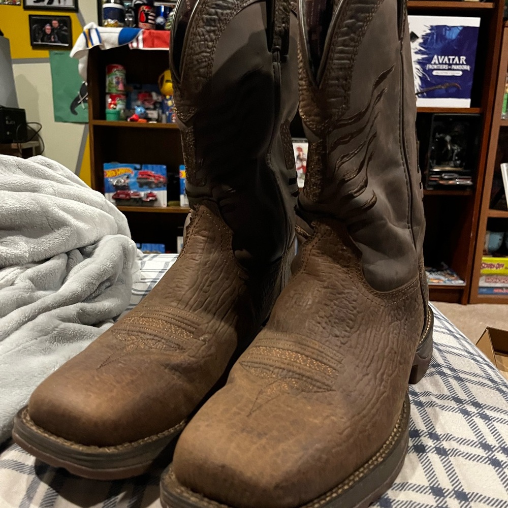 Dad bought to wear at my wedding and decided last minute not to.